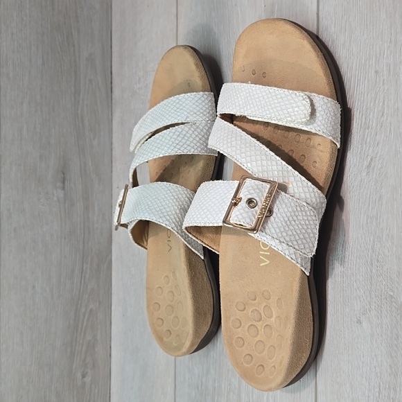 Vionic Women's Skylar Leather Strappy Sandals Flats Shoes Sz10 - Picture 2 of 9